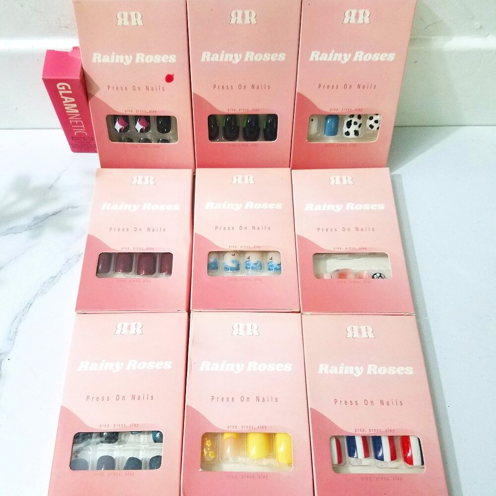 Rainy Roses Bundle of Press-On Nails (Glue Included)